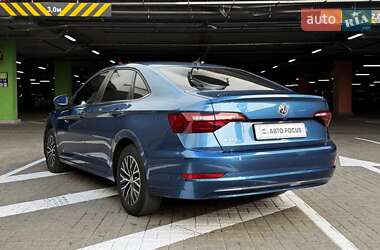 Седан Volkswagen Jetta 2020 в 