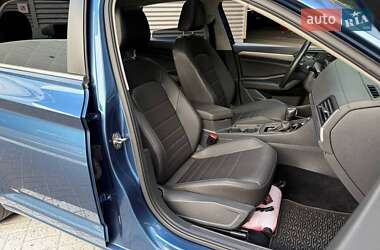Седан Volkswagen Jetta 2020 в 