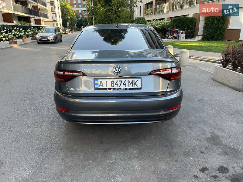Седан Volkswagen Jetta 2018 в Бердичеве