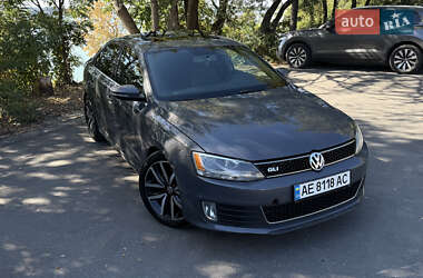 Седан Volkswagen Jetta 2012 в Днепре