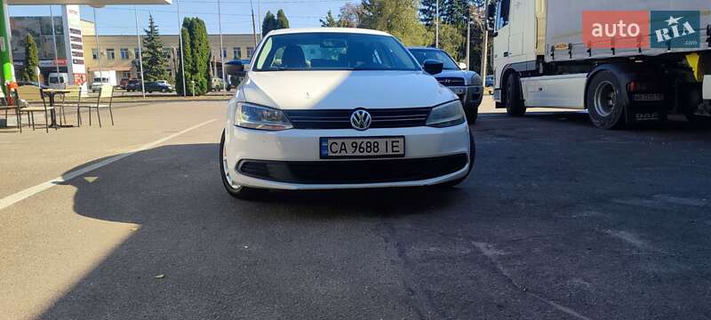 Седан Volkswagen Jetta 2012 в Черкасах