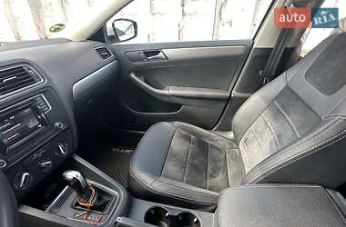Седан Volkswagen Jetta 2017 в 