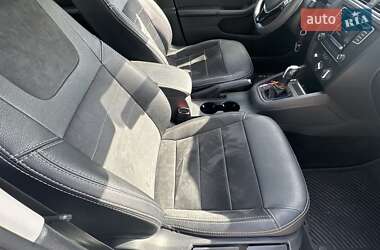 Седан Volkswagen Jetta 2017 в 