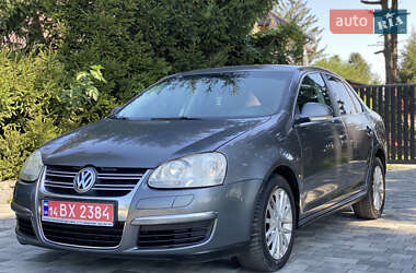 Седан Volkswagen Jetta 2007 в 
