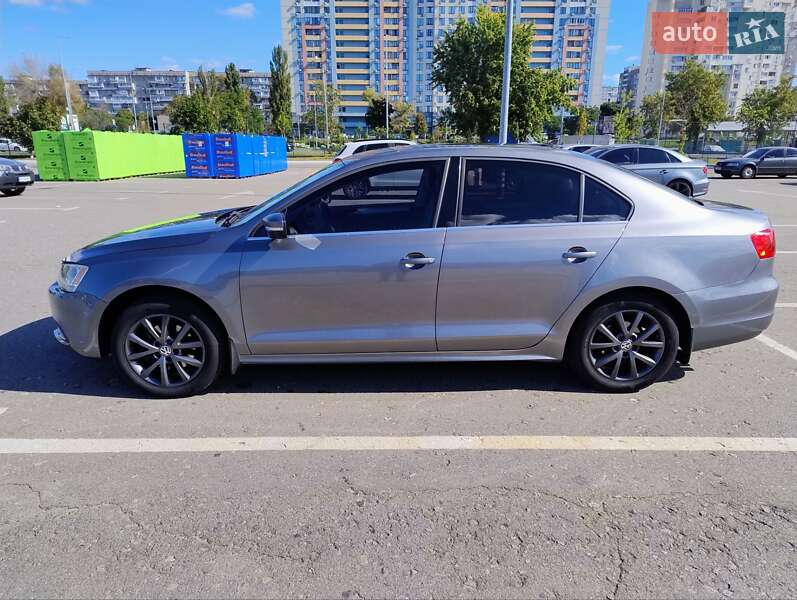 Volkswagen Jetta 2012