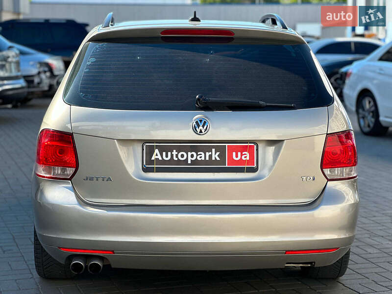 Универсал Volkswagen Jetta 2013 в Одессе