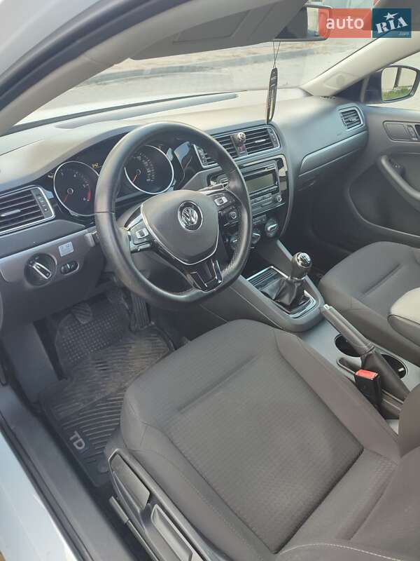 Седан Volkswagen Jetta 2014 в Полтаве