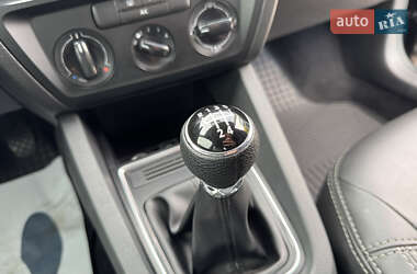 Седан Volkswagen Jetta 2015 в 