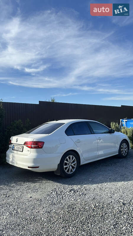 Седан Volkswagen Jetta 2014 в Львові