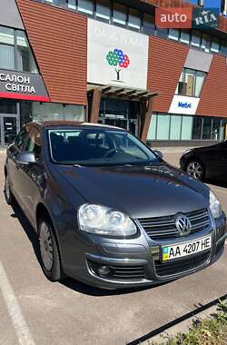 Седан Volkswagen Jetta 2008 в Києві