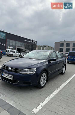 Седан Volkswagen Jetta 2011 в 