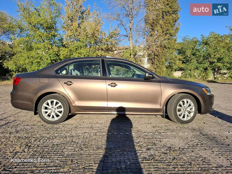 Седан Volkswagen Jetta 2010 в Києві