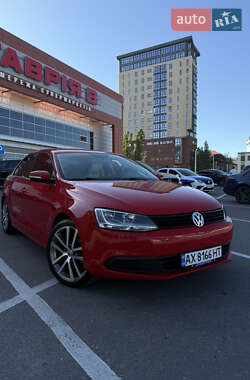 Седан Volkswagen Jetta 2013 в Харькове