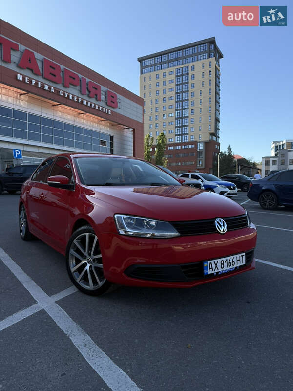 Volkswagen Jetta 2013