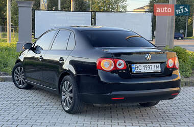 Седан Volkswagen Jetta 2008 в 