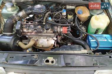 Седан Volkswagen Jetta 1989 в 
