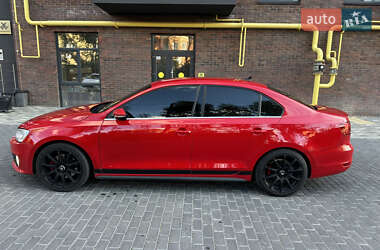 Седан Volkswagen Jetta 2013 в 