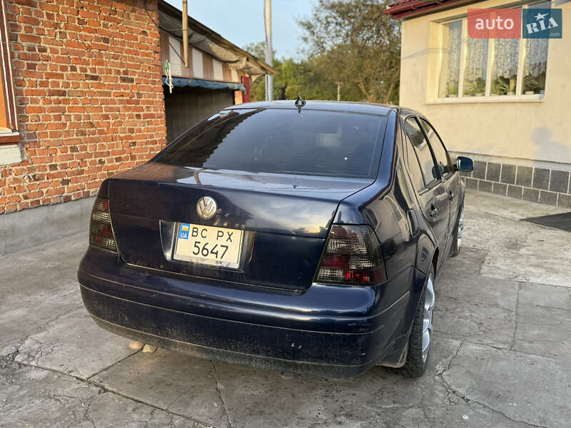 Седан Volkswagen Jetta 2000 в Львове