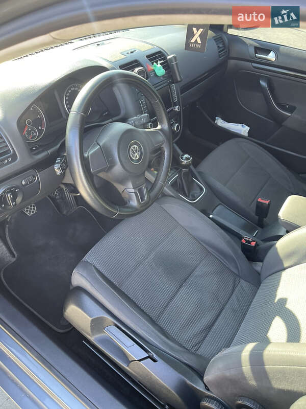 Седан Volkswagen Jetta 2010 в Хмельницькому