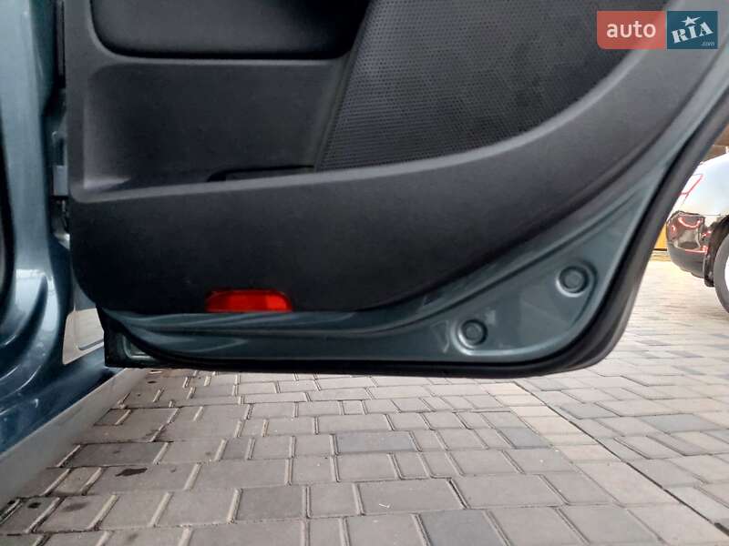 Седан Volkswagen Jetta 2009 в Новоукраинке