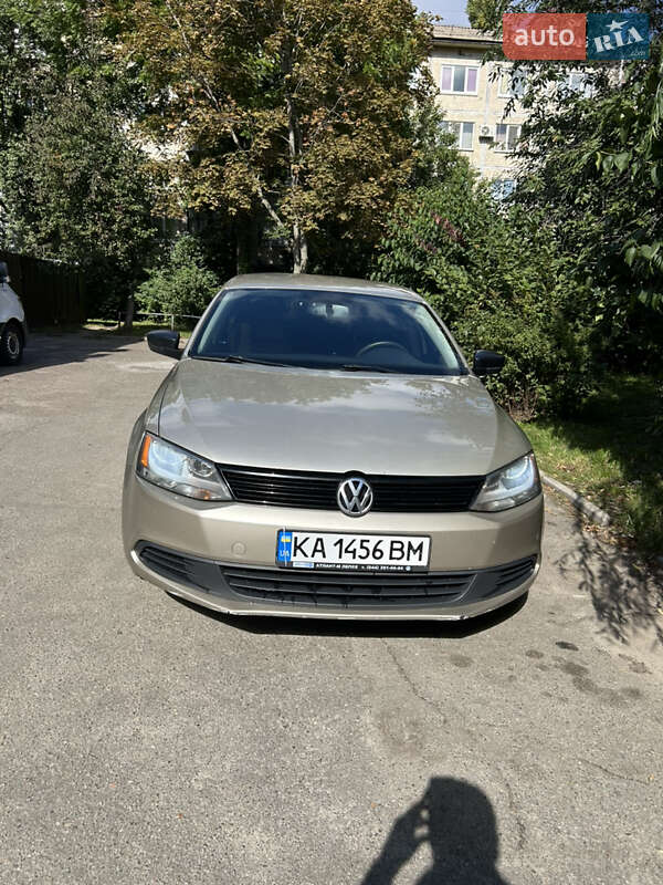 Седан Volkswagen Jetta 2012 в Киеве