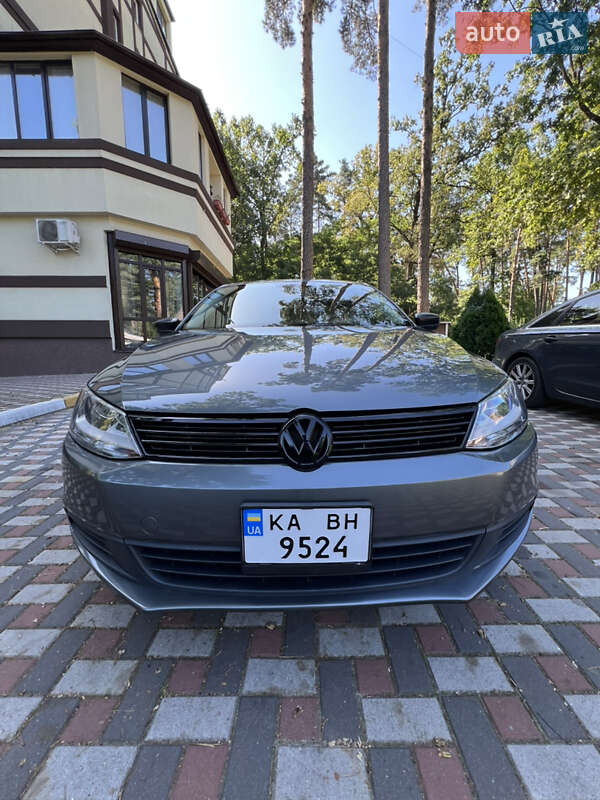 Седан Volkswagen Jetta 2014 в Киеве