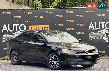 Седан Volkswagen Jetta 2014 в Харькове