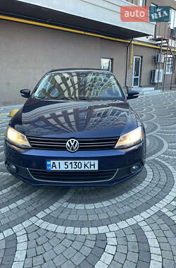 Седан Volkswagen Jetta 2014 в 