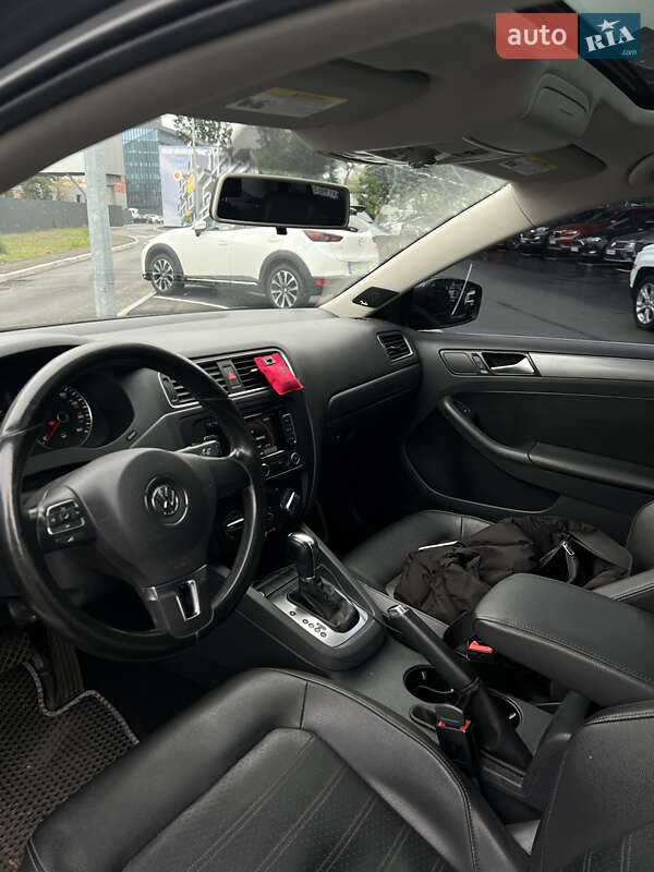 Седан Volkswagen Jetta 2014 в Киеве фото 7 Седан Volkswagen Jetta 2014 в Киеве