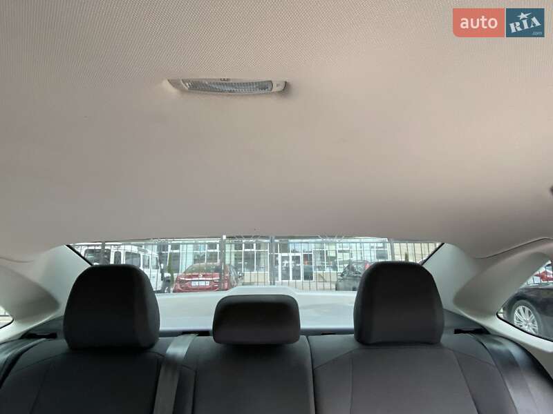 Седан Volkswagen Jetta 2019 в Житомире