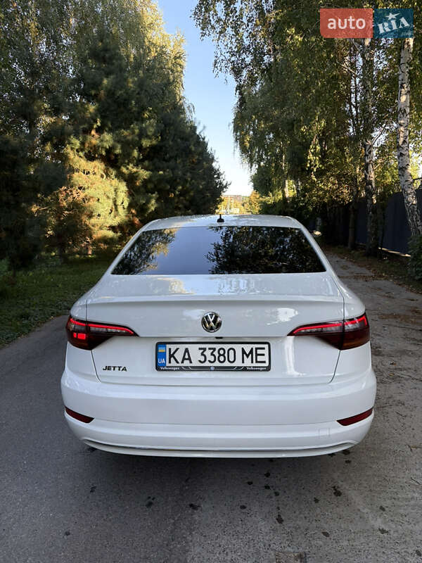 Седан Volkswagen Jetta 2019 в Києві