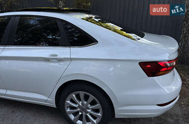 Седан Volkswagen Jetta 2019 в Киеве