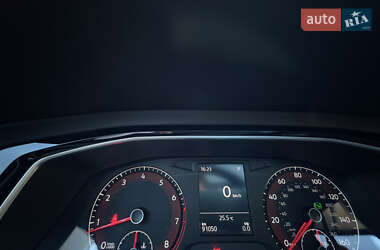 Седан Volkswagen Jetta 2019 в Киеве