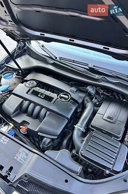 Седан Volkswagen Jetta 2005 в 