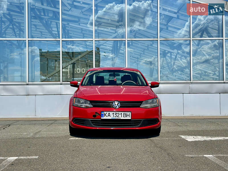 Седан Volkswagen Jetta 2014 в Киеве фото 2 Седан Volkswagen Jetta 2014 в Киеве