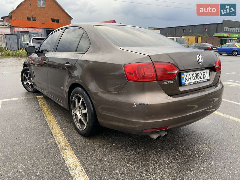 Седан Volkswagen Jetta 2014 в Киеве