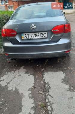 Седан Volkswagen Jetta 2011 в 