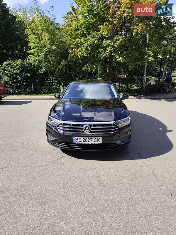 Седан Volkswagen Jetta 2018 в Киеве