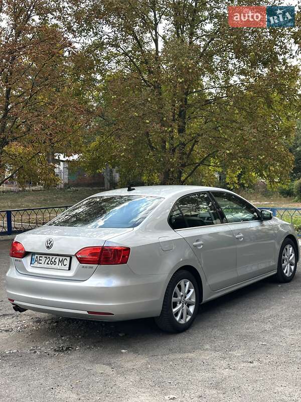 Седан Volkswagen Jetta 2012 в Знаменовке фото 10 Седан Volkswagen Jetta 2012 в Знаменовке