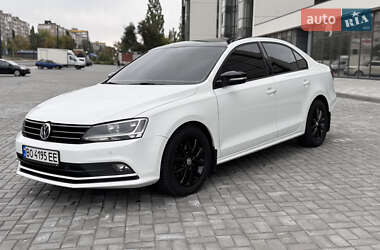 Седан Volkswagen Jetta 2014 в 
