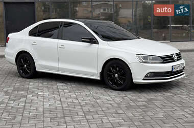 Седан Volkswagen Jetta 2014 в 