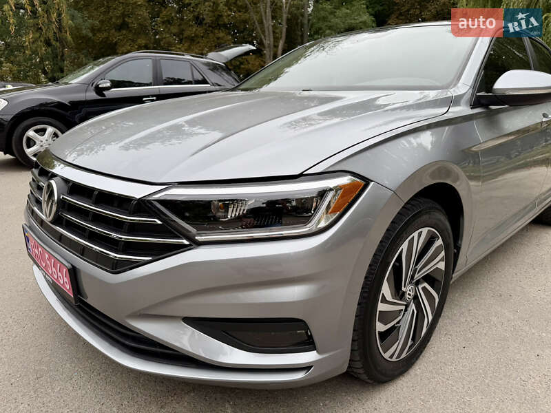 Седан Volkswagen Jetta 2019 в Ровно