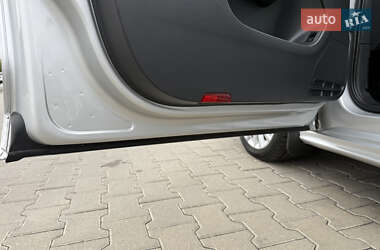 Седан Volkswagen Jetta 2011 в 