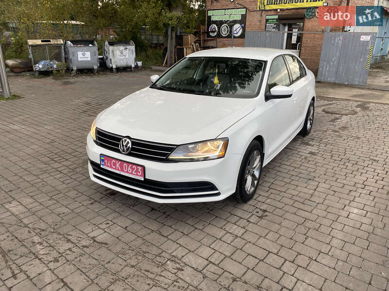 Седан Volkswagen Jetta 2017 в Львове