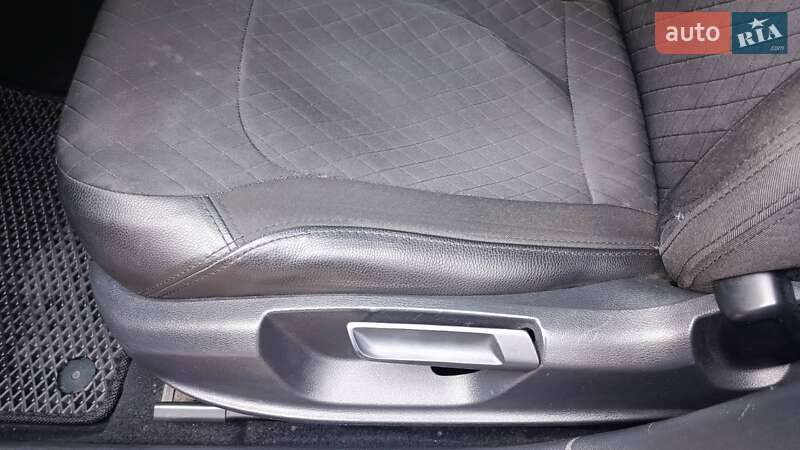 Седан Volkswagen Jetta 2014 в Харькове