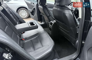 Седан Volkswagen Jetta 2013 в 