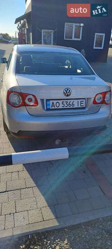 Седан Volkswagen Jetta 2008 в Мукачево