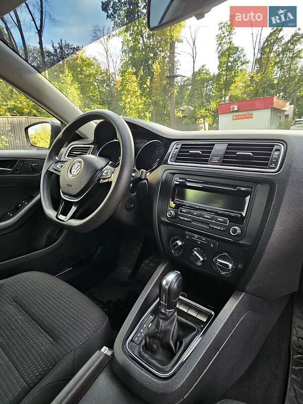 Седан Volkswagen Jetta 2014 в Киеве