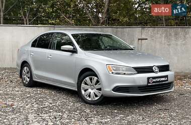 Седан Volkswagen Jetta 2014 в Киеве