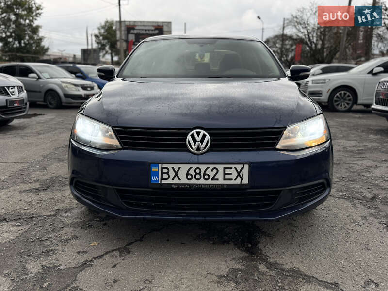 Седан Volkswagen Jetta 2011 в Хмельницком